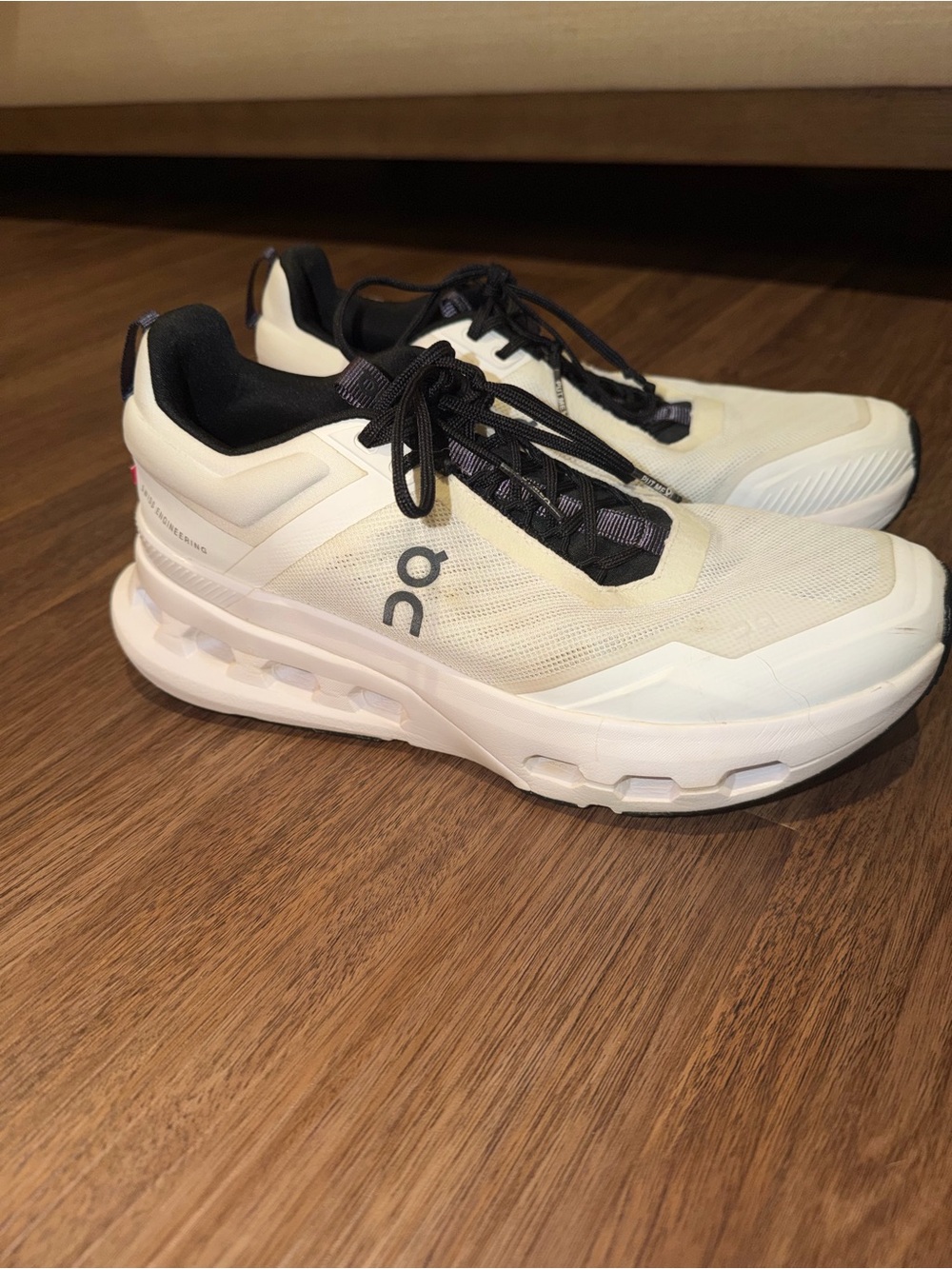 On CloudNova X Women’s Size 8.5